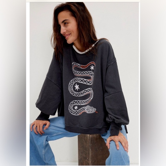 We The Free Graphic Camden Pullover - Picture 3 of 6